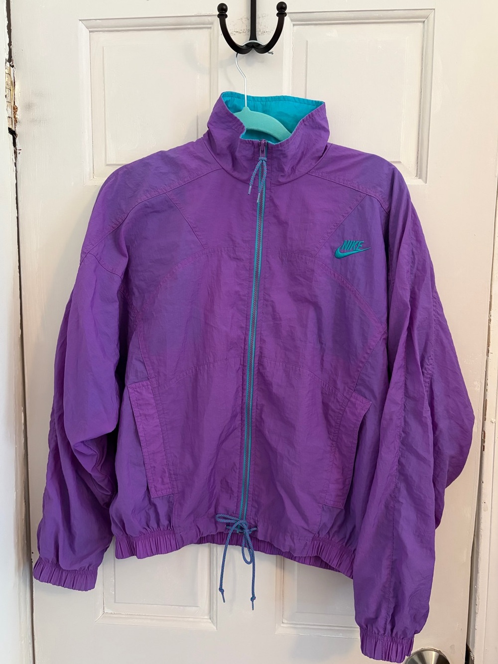 Vintage Nike Women's Windbreaker Nylon Purple/Blue size Medium colorful 90s